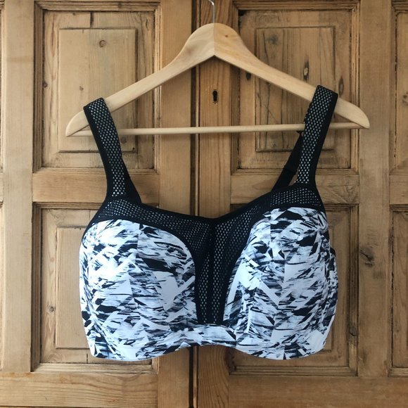 38ff sports bra